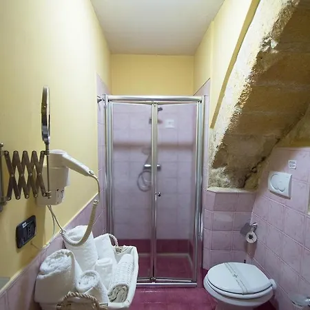 Michelangelo Apartment *